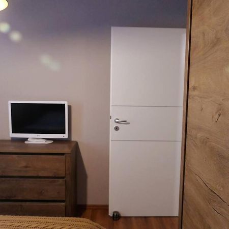 Apartament In Cartier Avantgarden Cu Semineu! Брашов Екстериор снимка